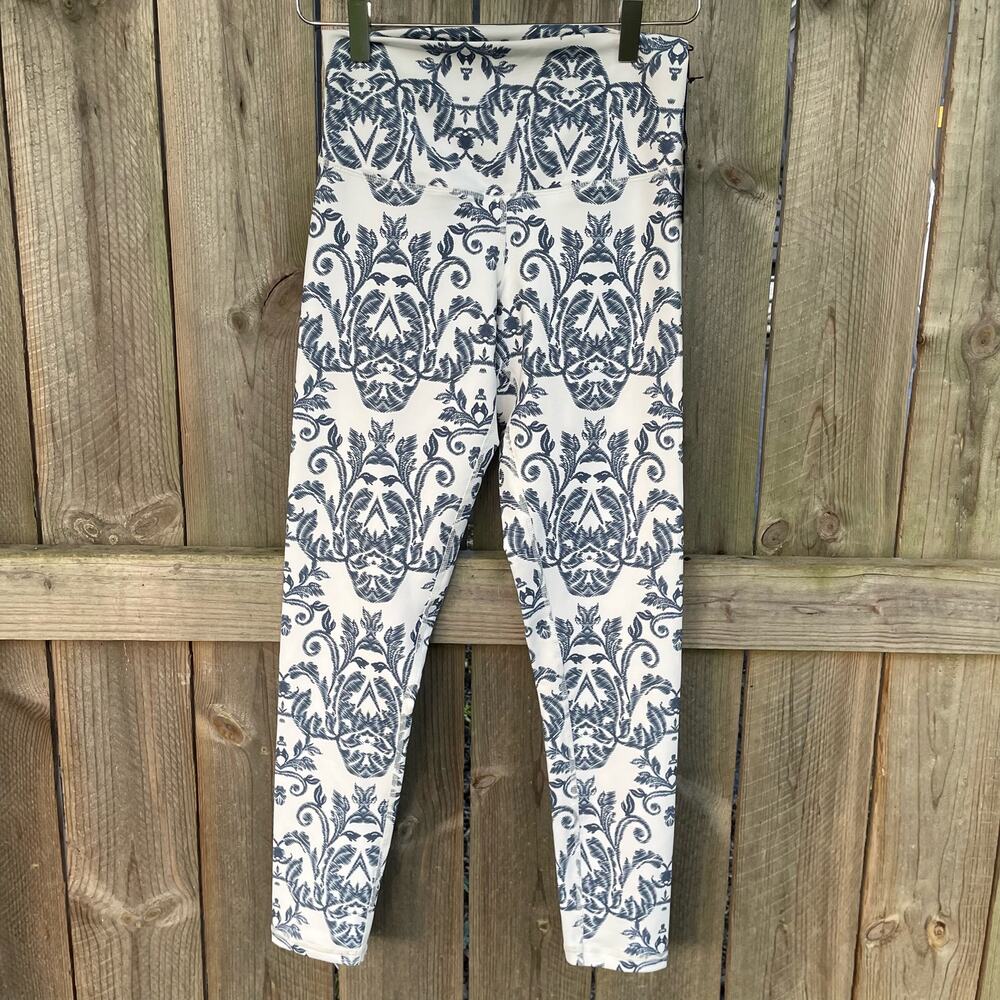 DYI Damask‎ Printed Tight Leggings Comfort Pull on Floral Navy White Medium